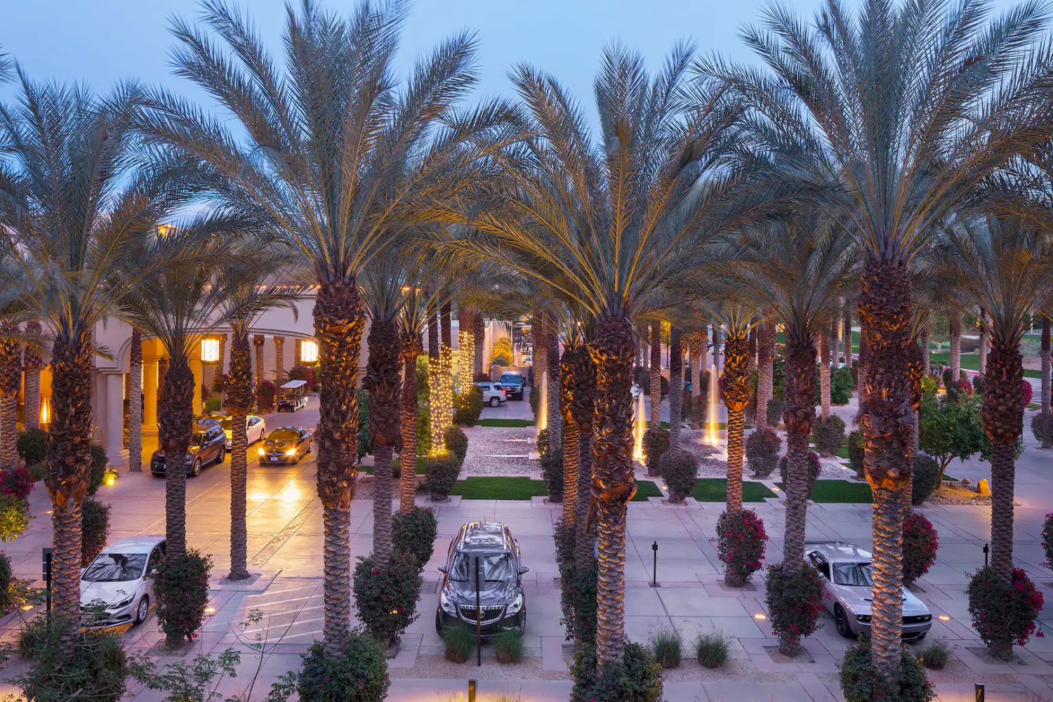 Grand Hyatt_Front Entrance_181923